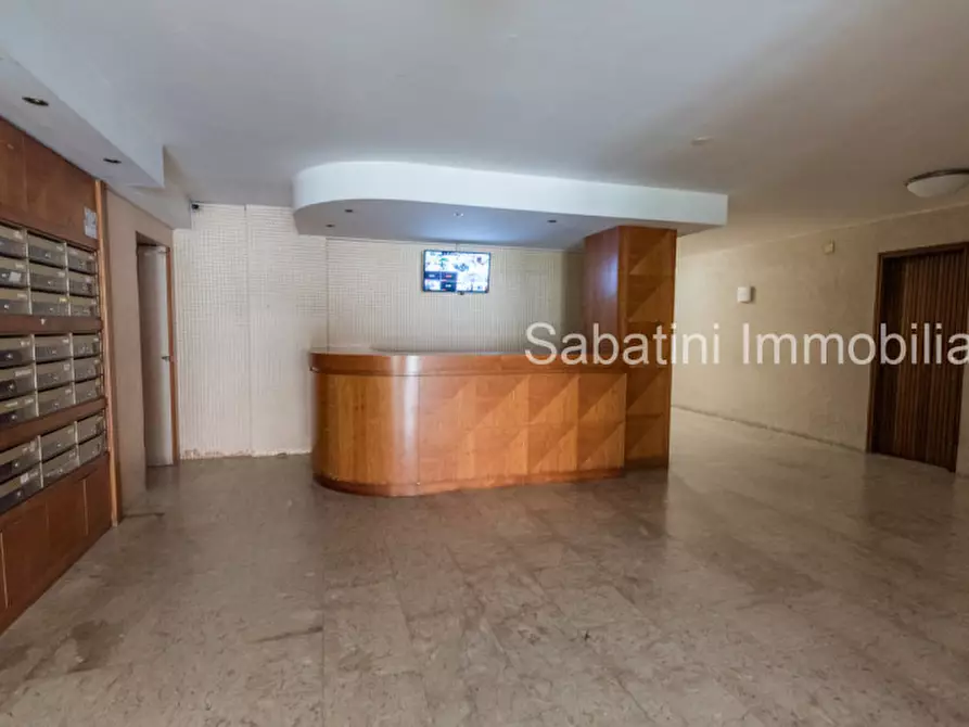 Immagine 8 di Appartamento in vendita  in Viale Regina Margherita, 59 a Pescara