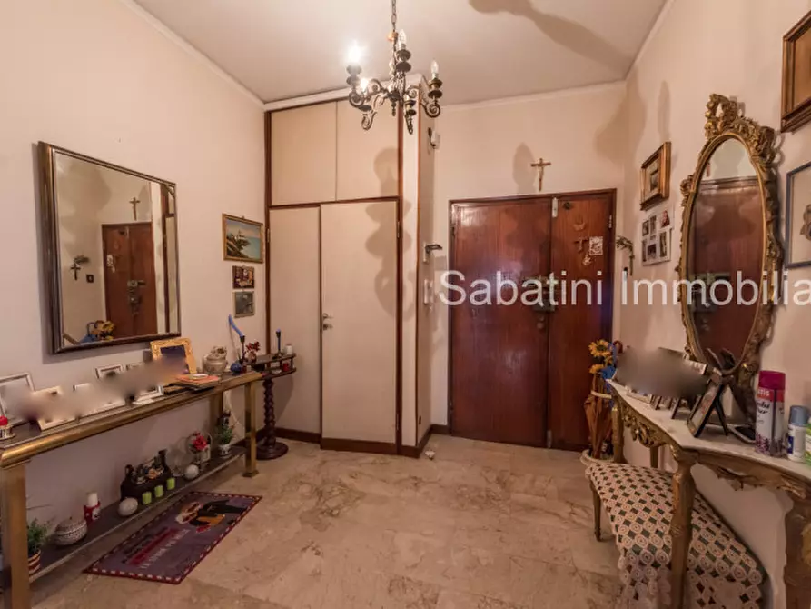 Immagine 11 di Appartamento in vendita  in Viale Regina Margherita, 59 a Pescara