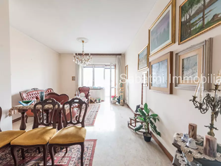 Immagine 15 di Appartamento in vendita  in Viale Regina Margherita, 59 a Pescara