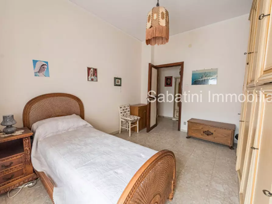Immagine 22 di Appartamento in vendita  in Viale Regina Margherita, 59 a Pescara