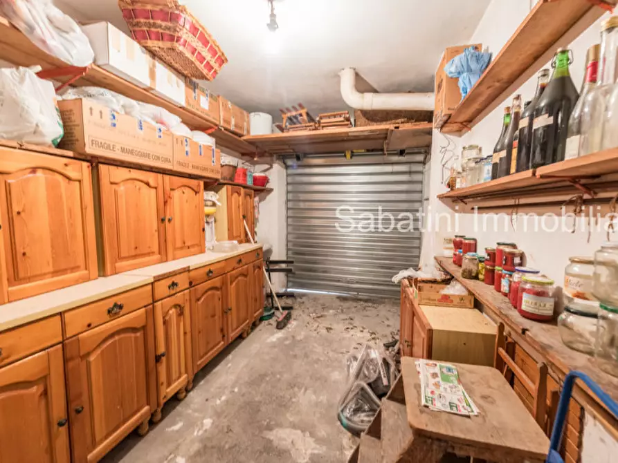 Immagine 40 di Appartamento in vendita  in Viale Regina Margherita, 59 a Pescara