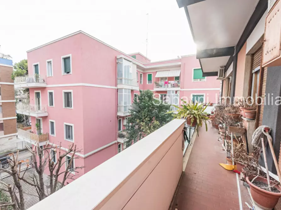 Immagine 50 di Appartamento in vendita  in Viale Regina Margherita, 59 a Pescara