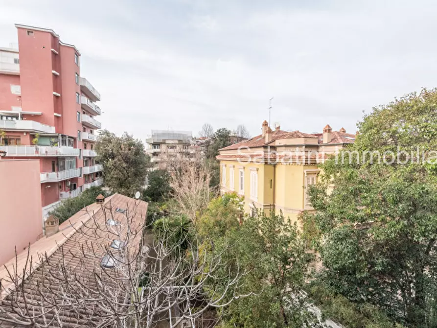 Immagine 53 di Appartamento in vendita  in Viale Regina Margherita, 59 a Pescara