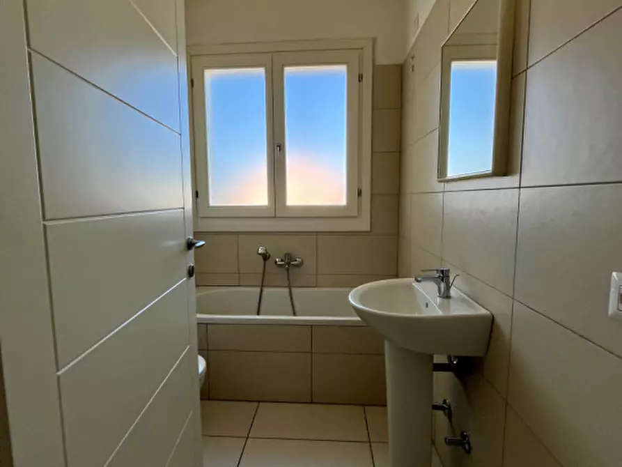 Immagine 20 di Appartamento in vendita  in VIA GENNARGENTU a Olbia