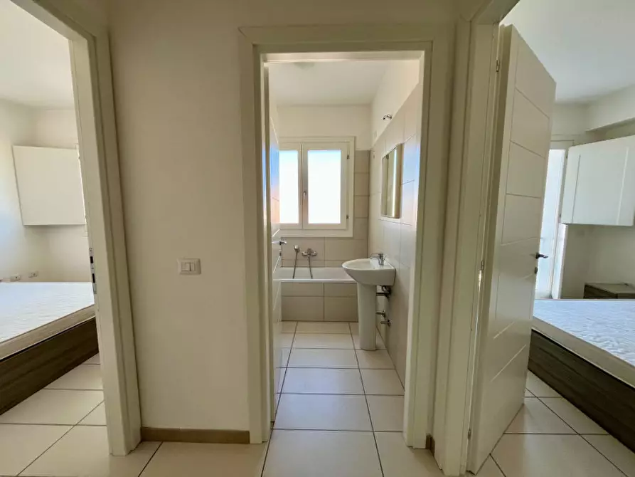 Immagine 26 di Appartamento in vendita  in VIA GENNARGENTU a Olbia