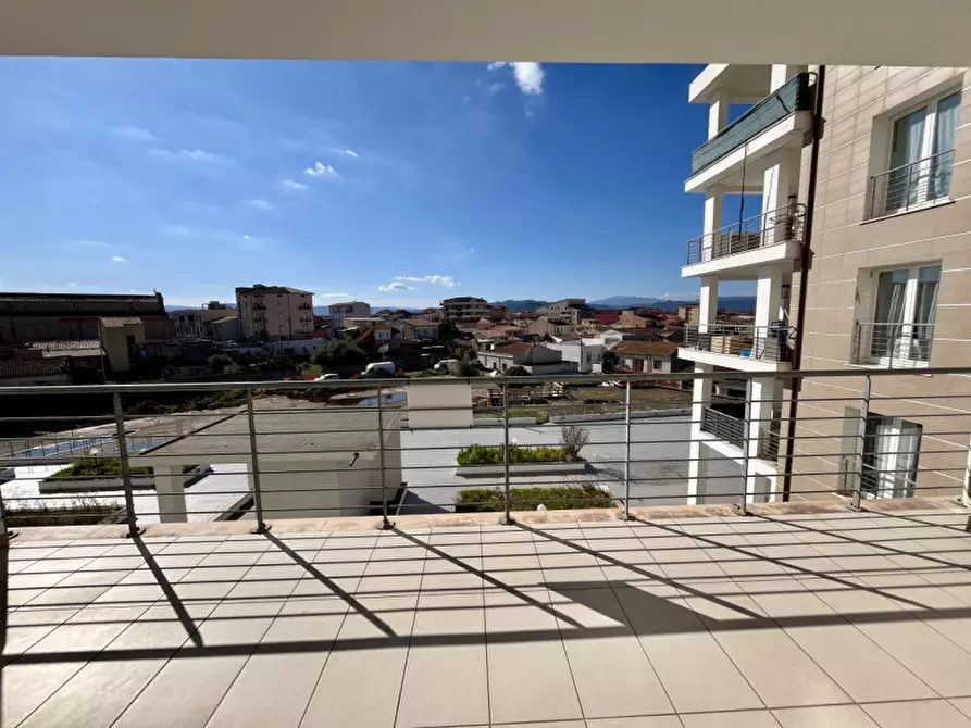 Immagine 32 di Appartamento in vendita  in VIA GENNARGENTU a Olbia
