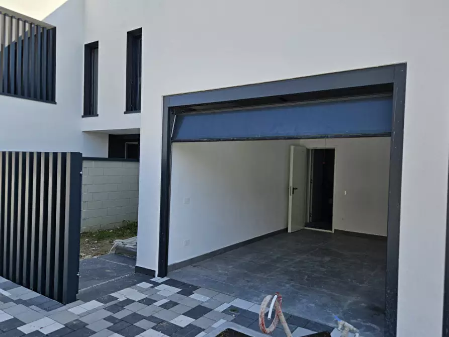 Immagine 8 di Villetta a schiera in vendita  in Via dei salici a Vigonovo