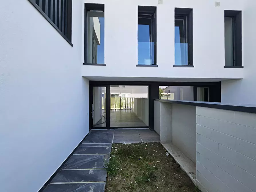 Immagine 18 di Villetta a schiera in vendita  in Via dei salici a Vigonovo