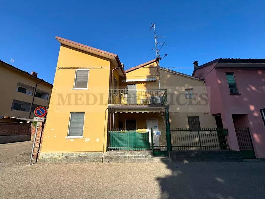 Immagine 1 di Villetta a schiera in vendita  in via Erbognetta n° 120 a Sannazzaro De' Burgondi