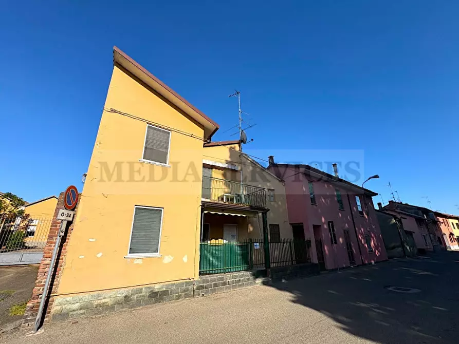 Immagine 3 di Villetta a schiera in vendita  in via Erbognetta n° 120 a Sannazzaro De' Burgondi