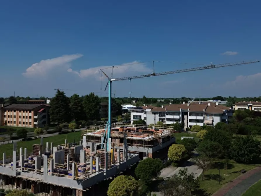 Immagine 3 di Casa quadrifamiliare in vendita  in via Roveri a Abano Terme