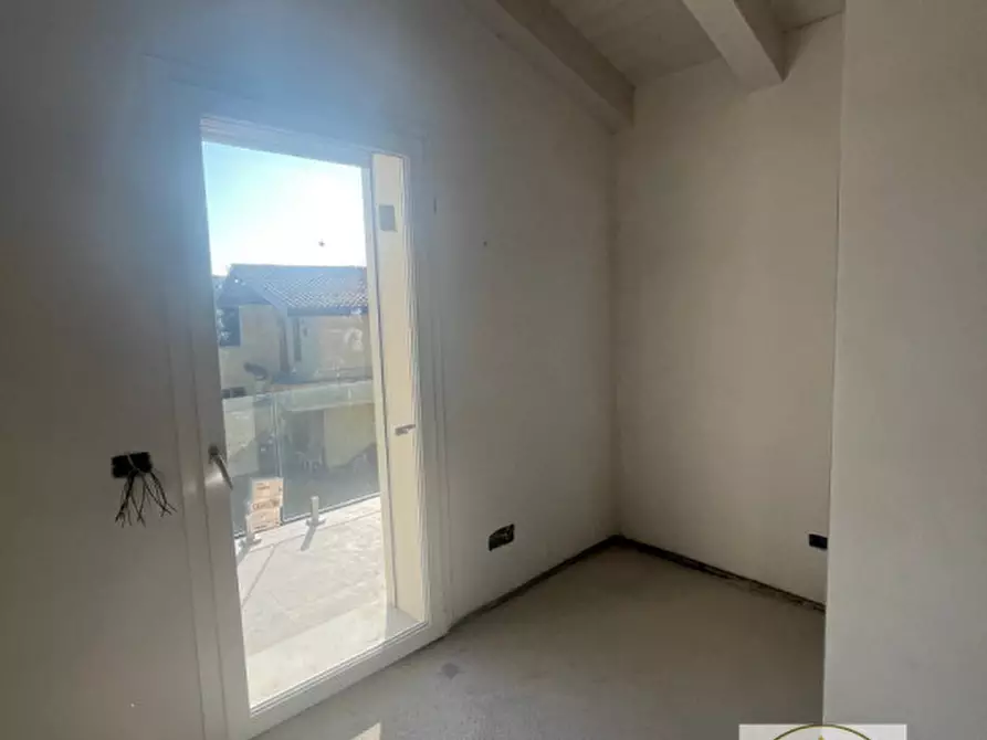 Immagine 23 di Casa indipendente in vendita  in Roma a Pozzonovo