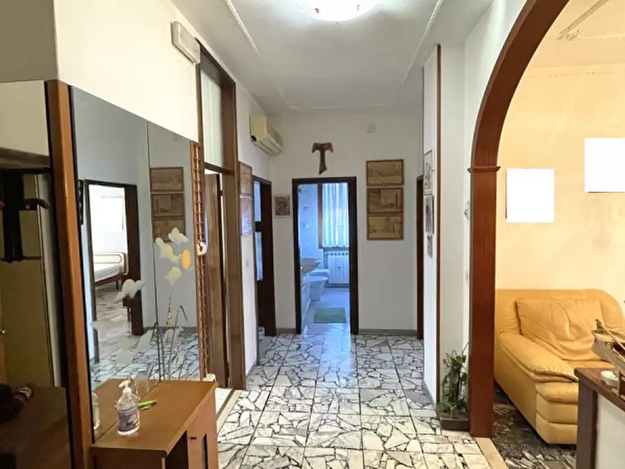 Immagine 2 di Appartamento in vendita  in Via Saloni a Chioggia