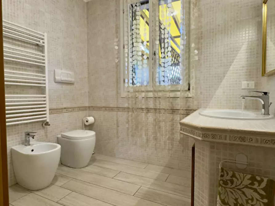 Immagine 16 di Casa trifamiliare in vendita  in Via Grazia Deledda a Selvazzano Dentro