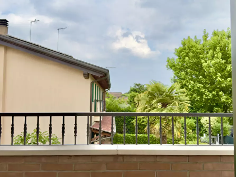 Immagine 26 di Casa trifamiliare in vendita  in Via Grazia Deledda a Selvazzano Dentro