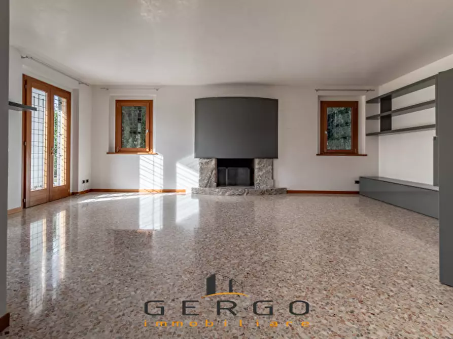 Immagine 13 di Villa in vendita  in Via Berretta a Montebelluna