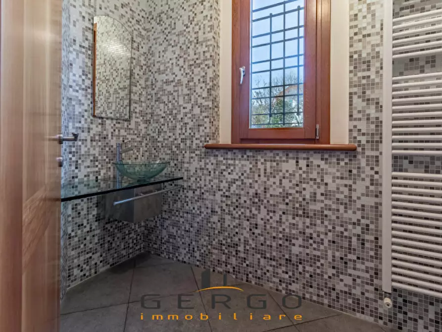 Immagine 17 di Villa in vendita  in Via Berretta a Montebelluna