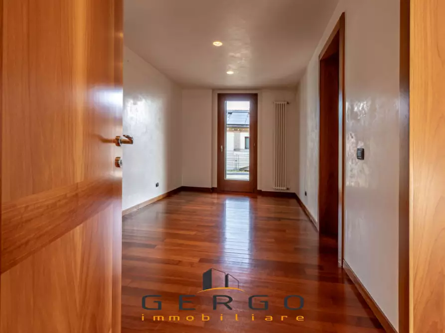 Immagine 29 di Villa in vendita  in Via Berretta a Montebelluna