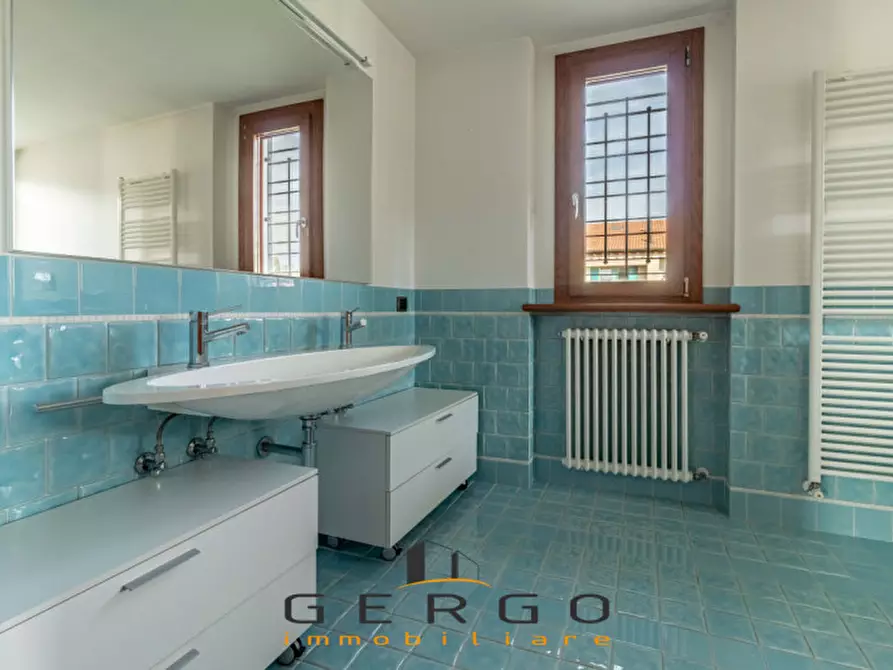 Immagine 33 di Villa in vendita  in Via Berretta a Montebelluna