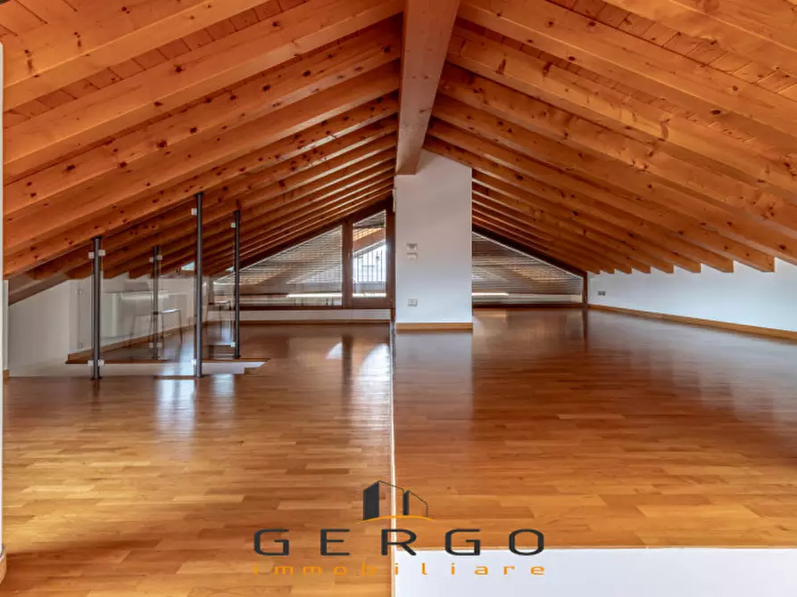 Immagine 50 di Villa in vendita  in Via Berretta a Montebelluna