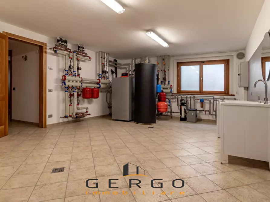 Immagine 63 di Villa in vendita  in Via Berretta a Montebelluna