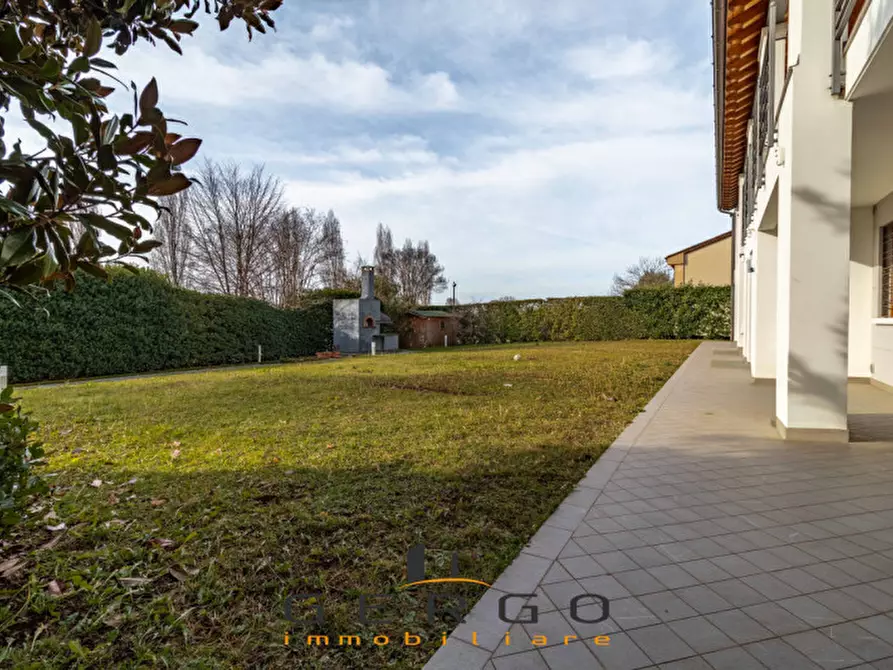 Immagine 69 di Villa in vendita  in Via Berretta a Montebelluna