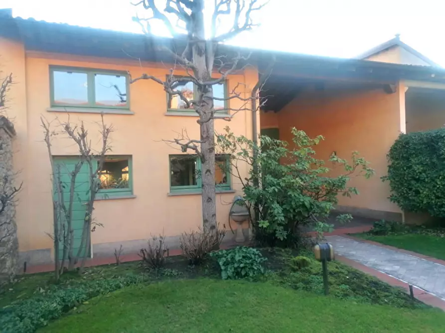 Immagine 7 di Villa in vendita  in via san rocco a Rovato