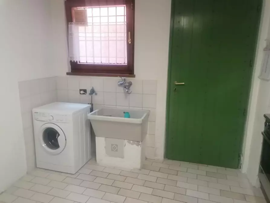 Immagine 37 di Villa in vendita  in via san rocco a Rovato