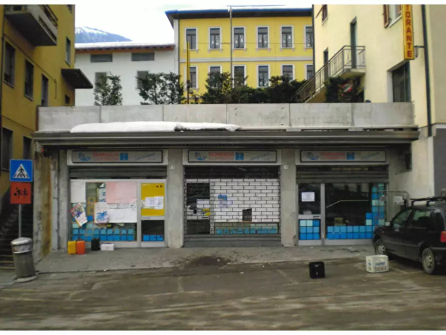 Immagine 1 di Attività commerciale in vendita  in PIAZZA LIBERAZIONE a Ville D'anaunia