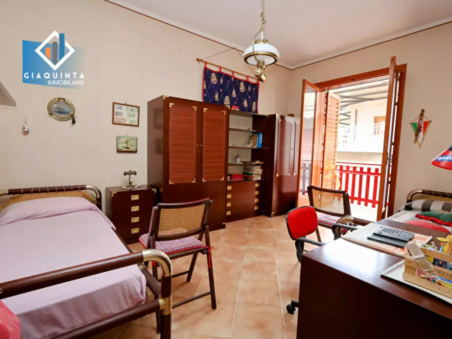 Immagine 8 di Appartamento in vendita  in Via Teocrito n.34 a Palagonia