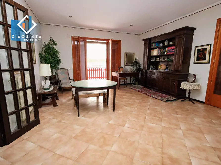 Immagine 23 di Appartamento in vendita  in Via Teocrito n.34 a Palagonia