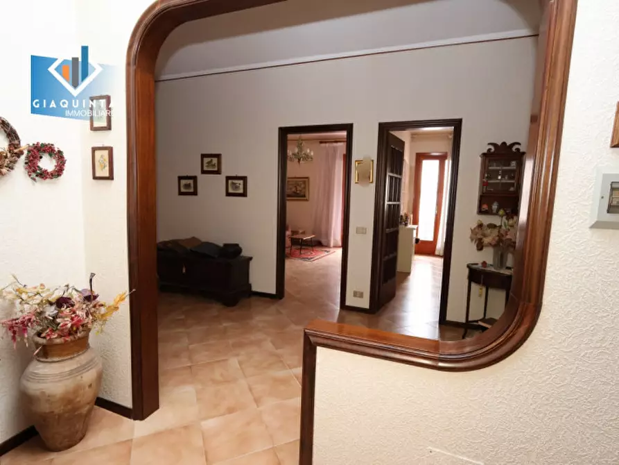 Immagine 26 di Appartamento in vendita  in Via Teocrito n.34 a Palagonia