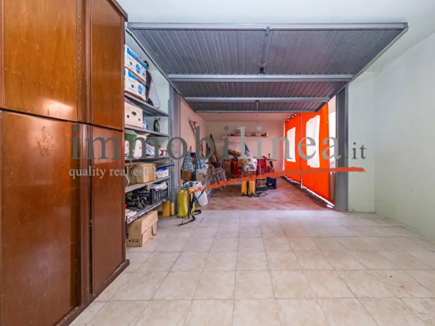 Immagine 10 di Villa in vendita  a Cavaion Veronese