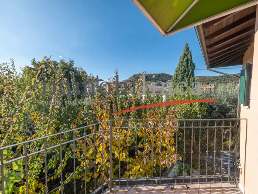 Immagine 22 di Villa in vendita  a Cavaion Veronese