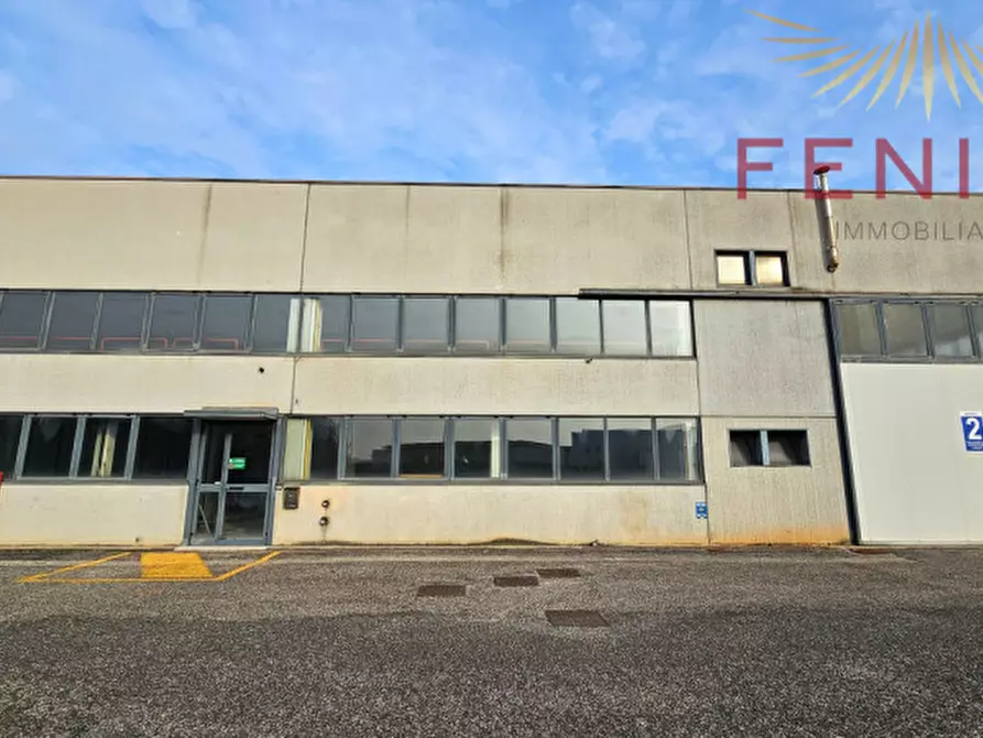 Immagine 2 di Negozio in affitto  in VIA ENRICO FERMI a Asolo