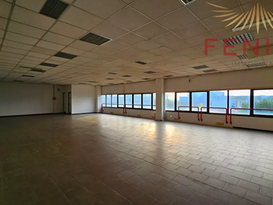 Immagine 7 di Negozio in affitto  in VIA ENRICO FERMI a Asolo