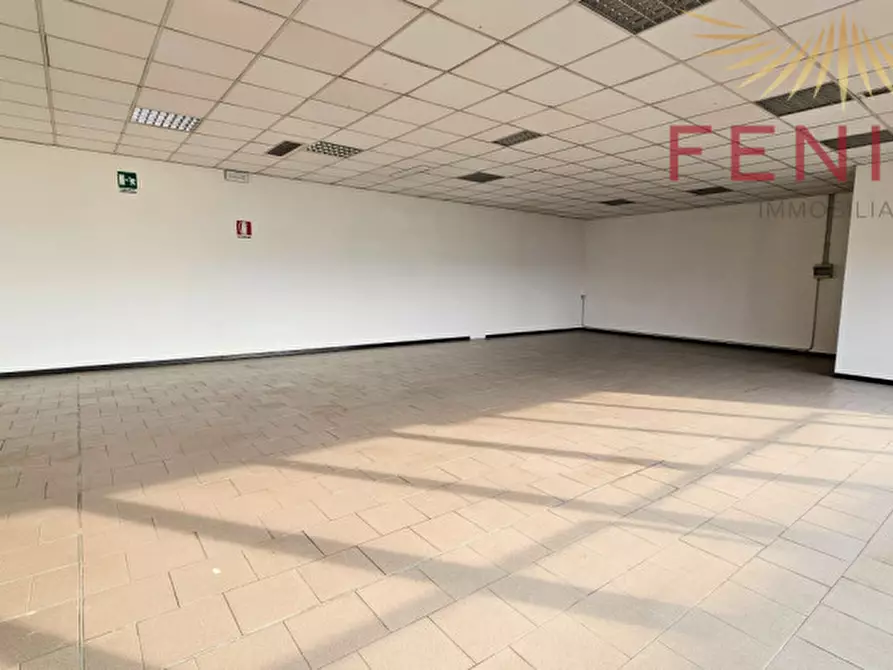 Immagine 16 di Negozio in affitto  in VIA ENRICO FERMI a Asolo