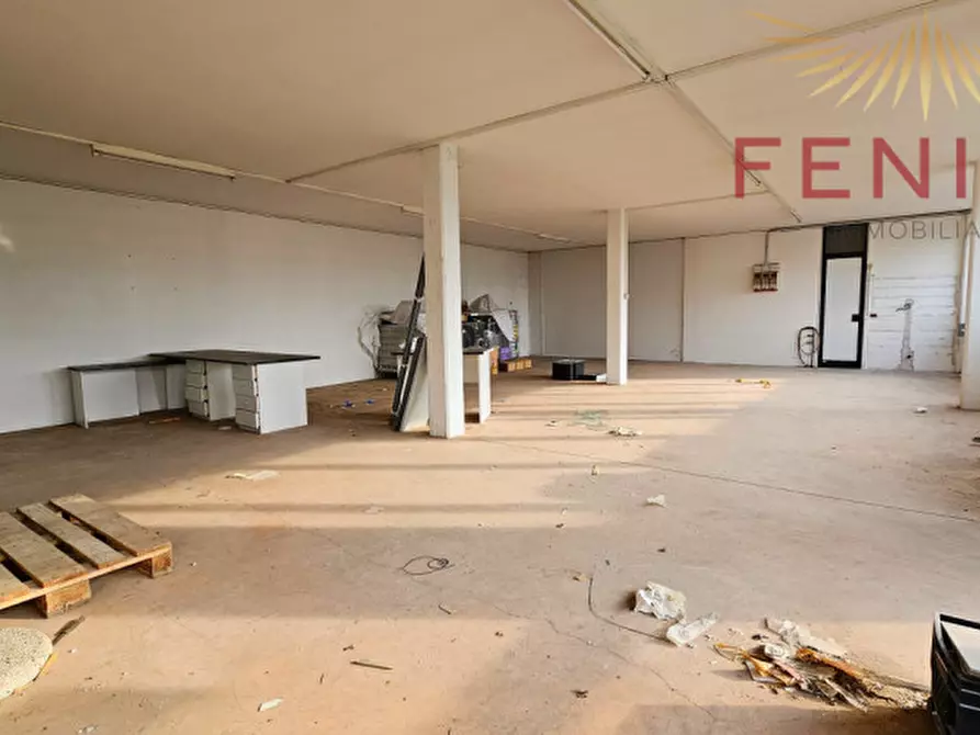 Immagine 18 di Negozio in affitto  in VIA ENRICO FERMI a Asolo