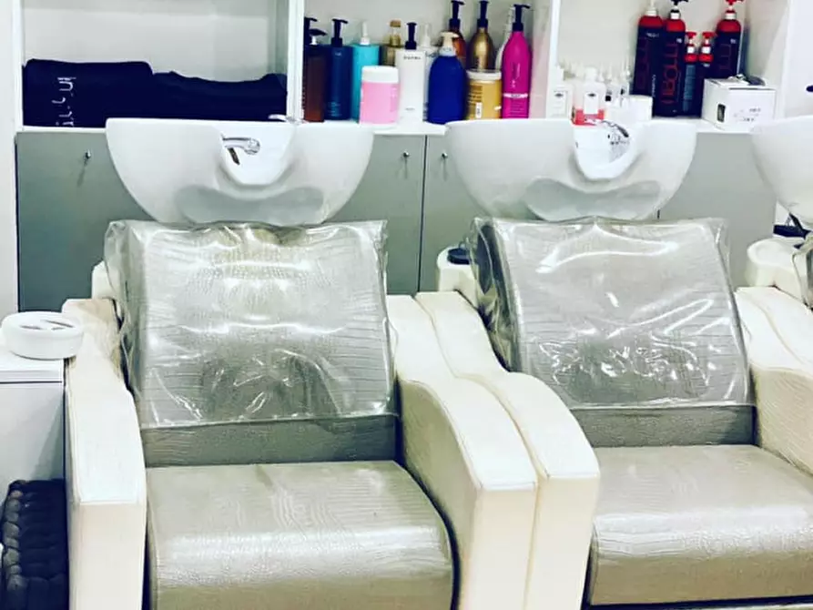 Immagine 14 di Attività commerciale in vendita  in via carducci a Castenedolo