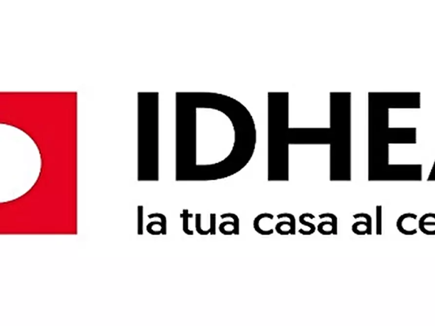 Immagine 1 di Negozio in vendita  in PIAZZA ALDO MORO a Villorba