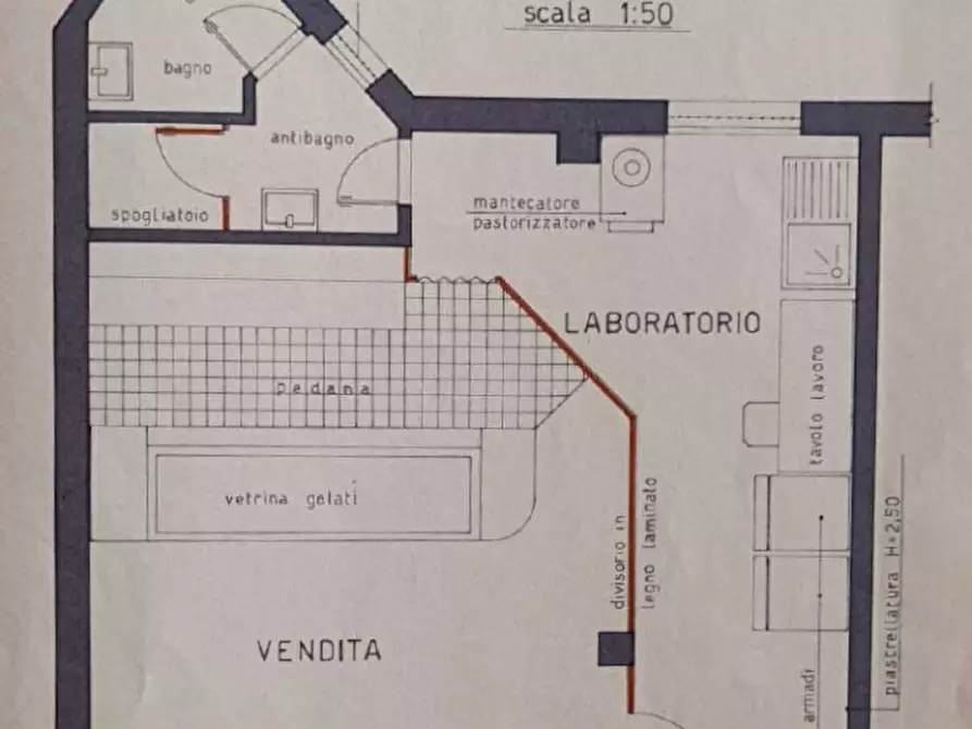 Immagine 2 di Negozio in vendita  in PIAZZA ALDO MORO a Villorba