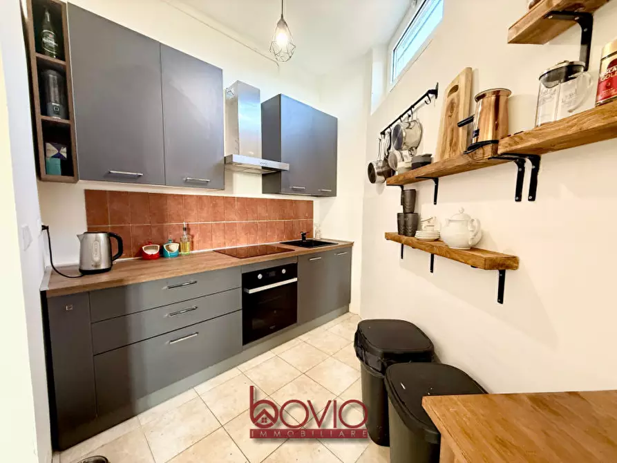 Immagine 8 di Appartamento in vendita  in STRADA SAN MAURO 90 a Torino