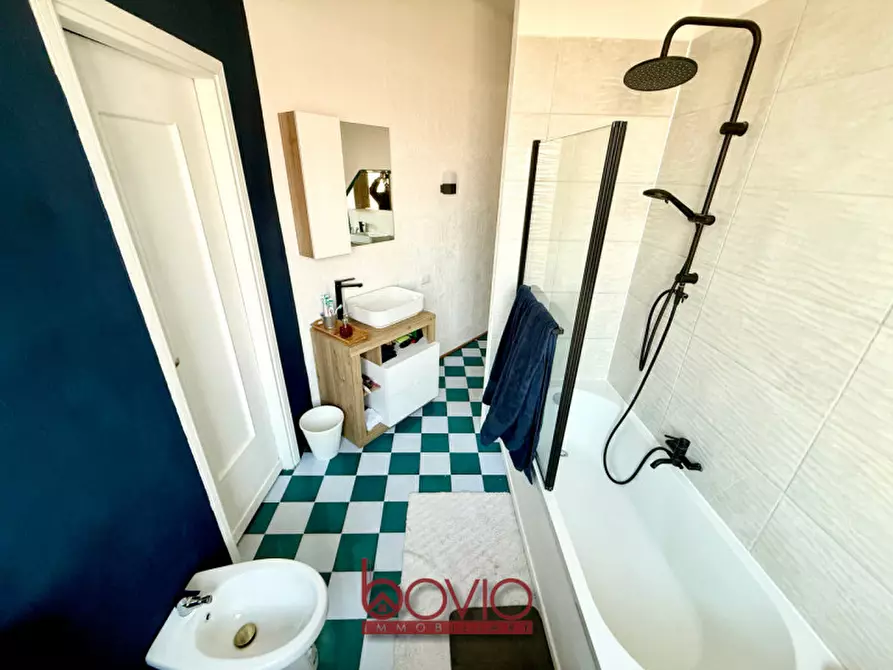 Immagine 30 di Appartamento in vendita  in STRADA SAN MAURO 90 a Torino