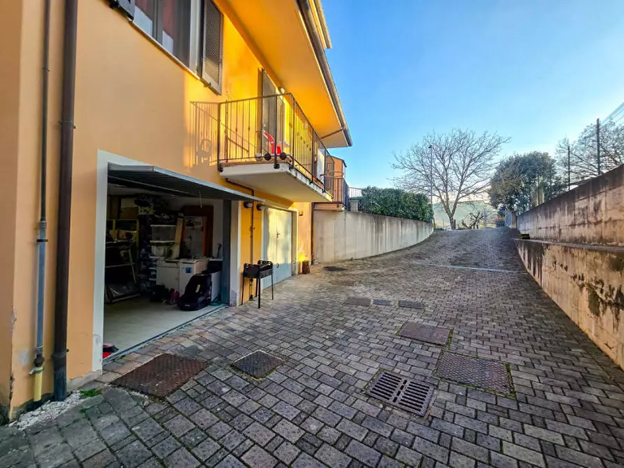 Immagine 22 di Appartamento in vendita  in via Toscanini a Belforte All'isauro