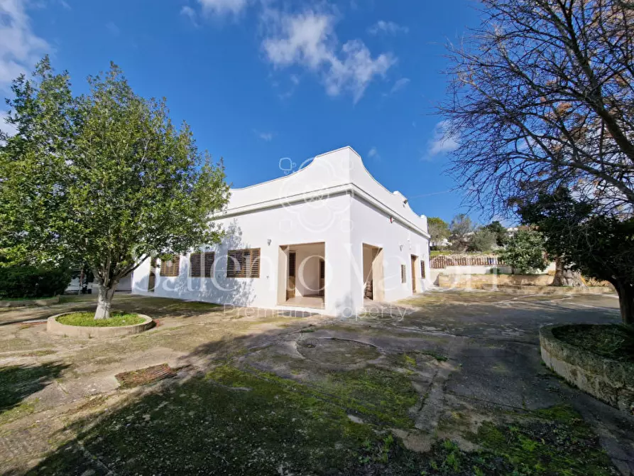 Immagine 1 di Villa in vendita  in Via Provinciale Tuglie 13 a Parabita