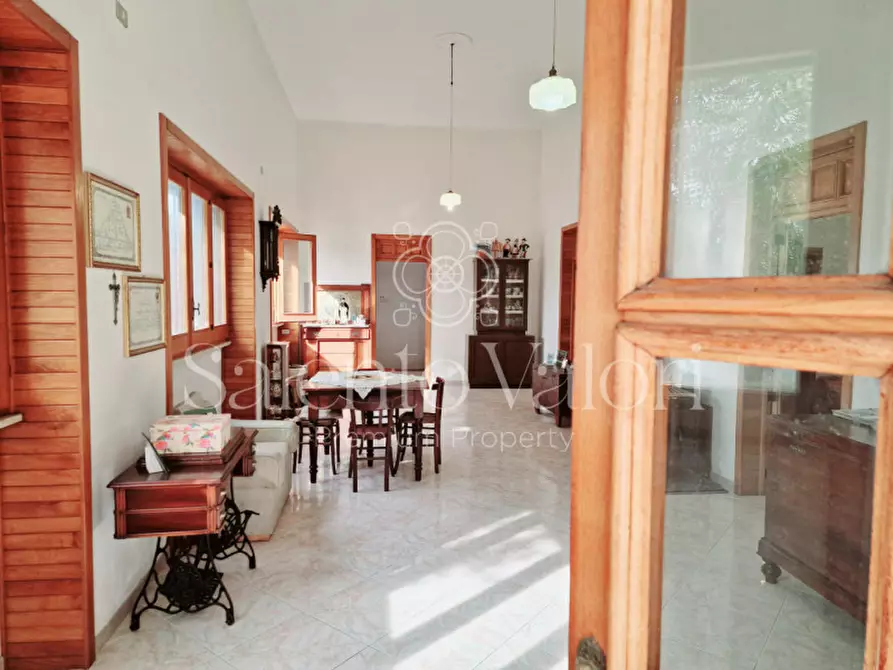 Immagine 4 di Villa in vendita  in Via Provinciale Tuglie 13 a Parabita