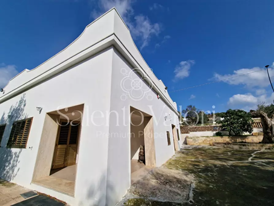Immagine 46 di Villa in vendita  in Via Provinciale Tuglie 13 a Parabita