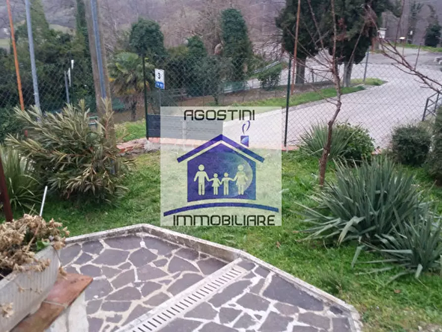 Immagine 11 di Casa indipendente in vendita  a Civitella Del Tronto
