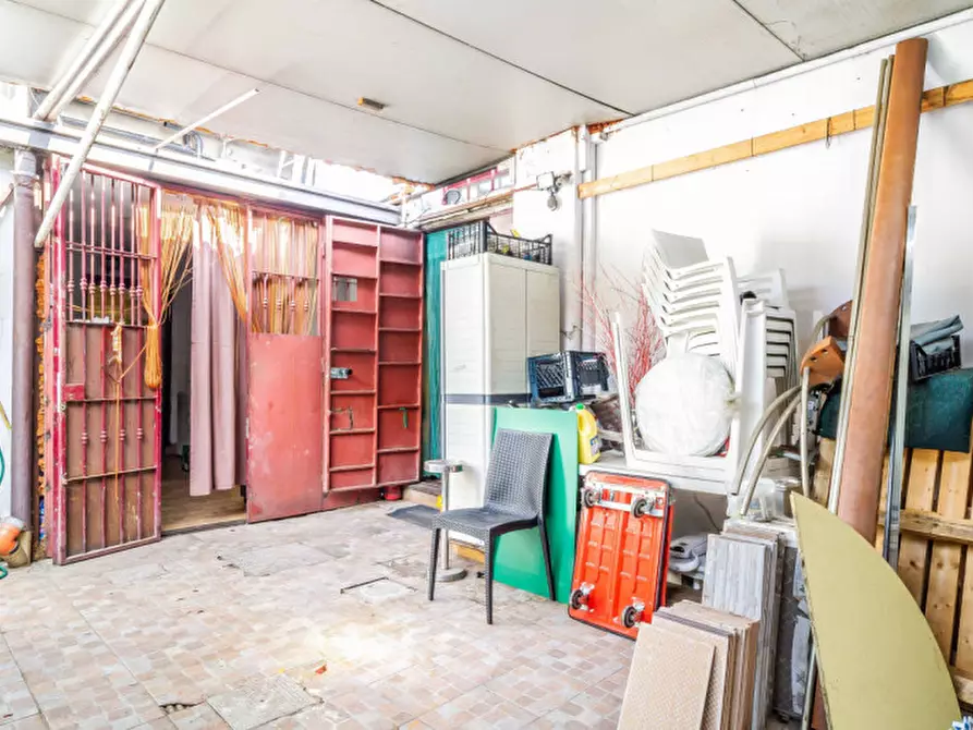 Immagine 20 di Attività commerciale in vendita  in Piazzale Cimitero Maggiore 3 a Milano