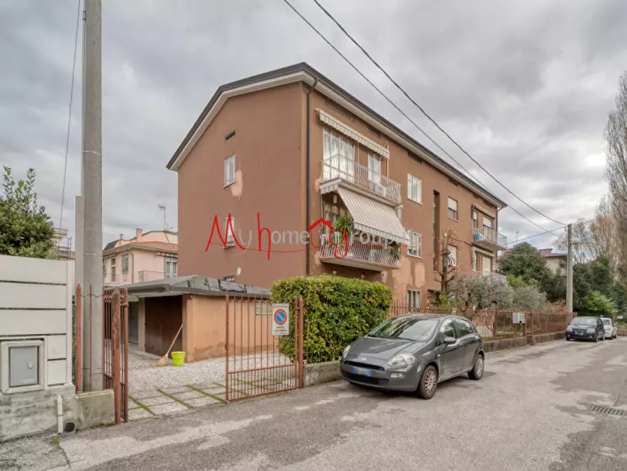 Immagine 21 di Appartamento in vendita  in Via Cesare Cremonino a Padova